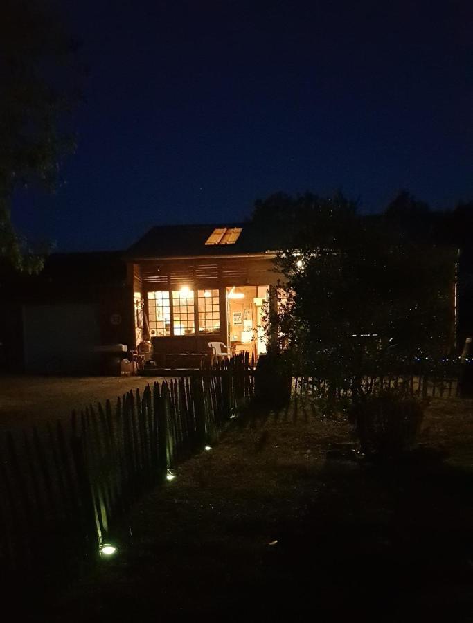 Curzay-sur-Vonne Camping La Petite Houmee מראה חיצוני תמונה