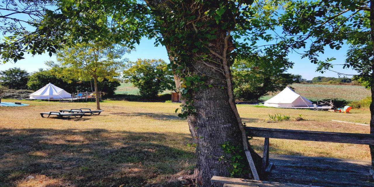 Curzay-sur-Vonne Camping La Petite Houmee מראה חיצוני תמונה
